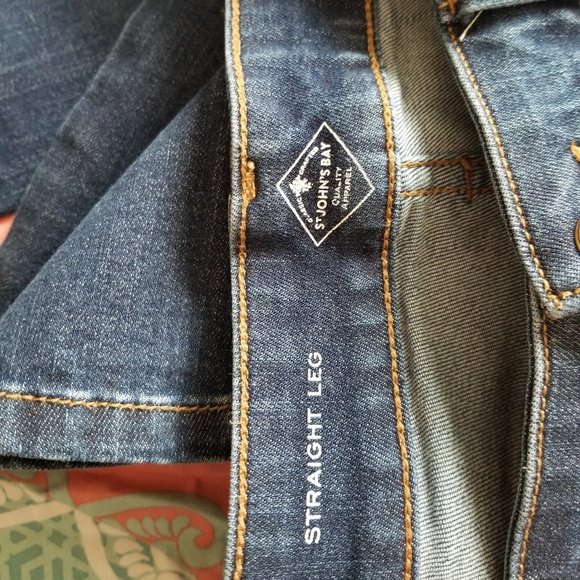 Jeans - Picture 2 of 2